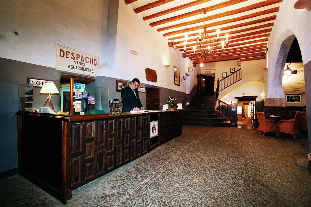 Hospederia Meson De La Dolores Calatayud Exterior photo